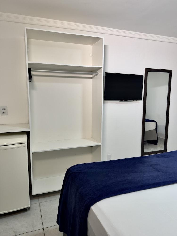 Las Brisas Beach Hotel