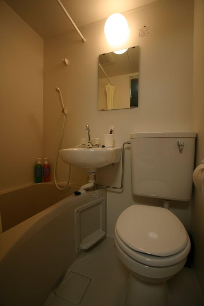 Weekly SHO Hotel Namba