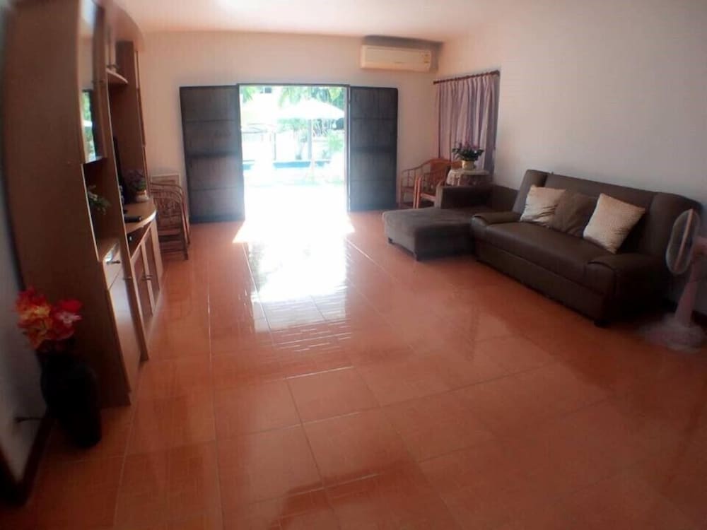 Hua Hin Home 66 Pool Villa