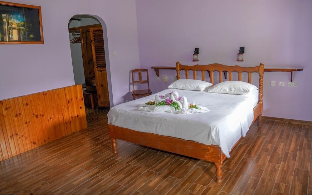 Bernique Guest House