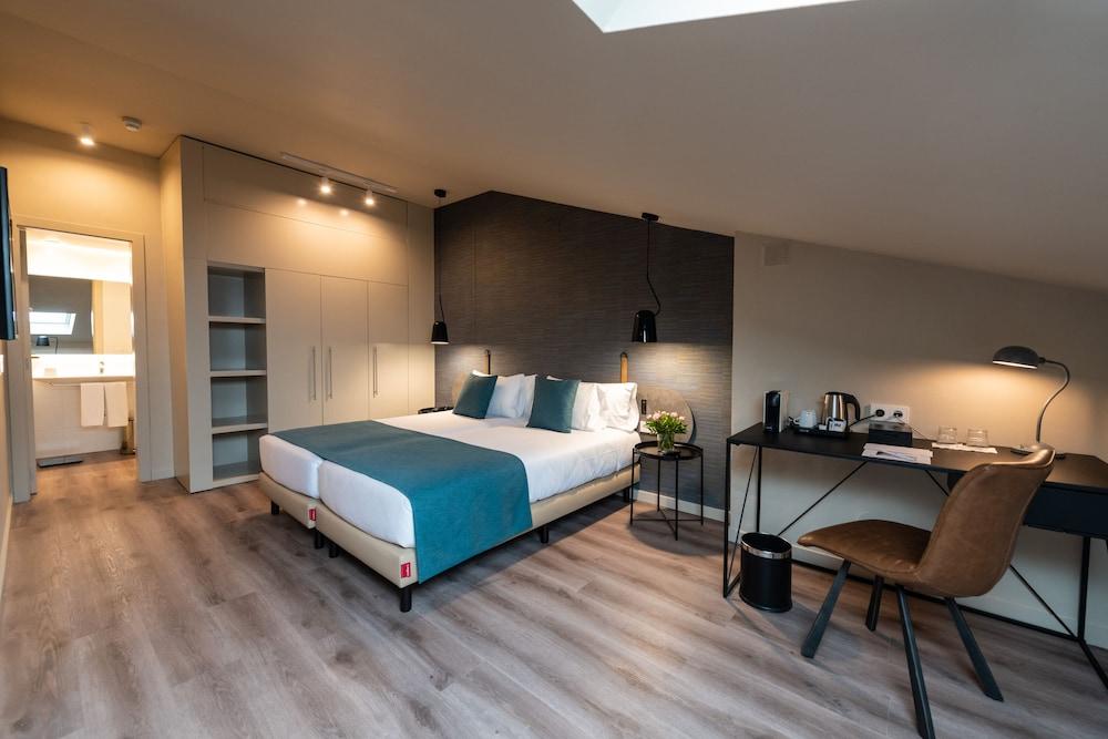 Atenea Rekord Suites Barcelona