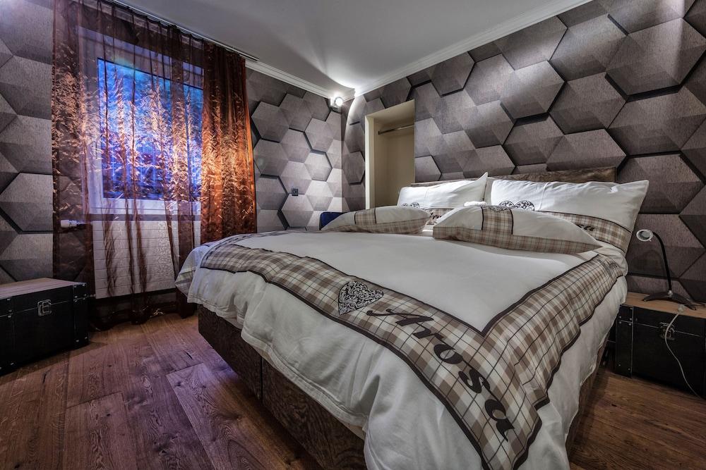 Home Hotel Arosa