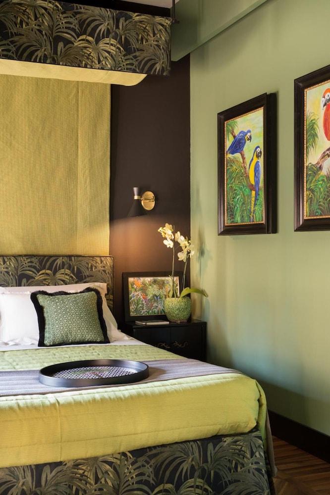 Velona's Jungle Luxury Suites