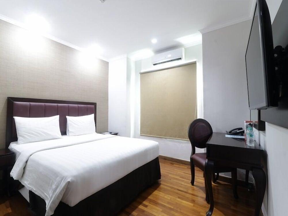 P Hotel Jakarta