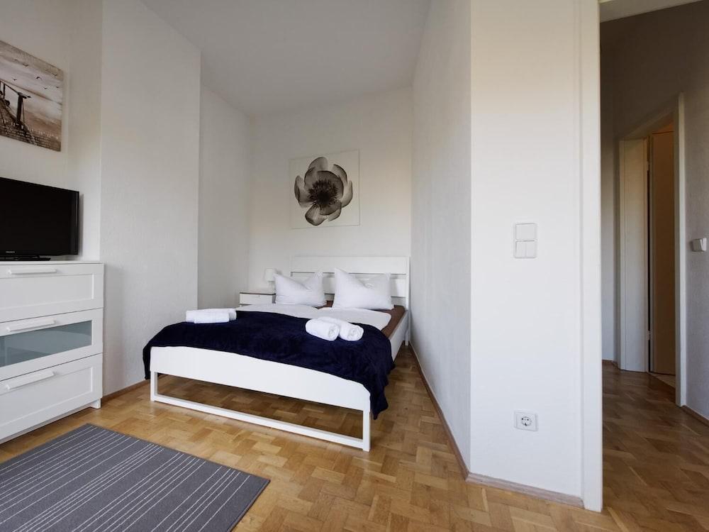 City Park Apartment 21