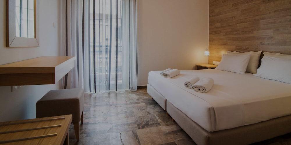 Polydoros Hotel Apartments