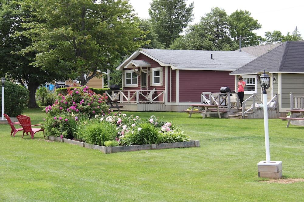 Avonlea Cottages