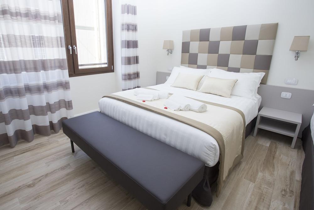 Leonardo Da Vinci Guest House