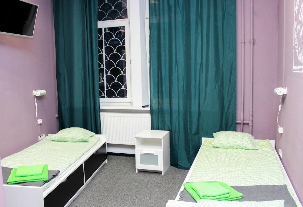 Amalienau Hostel & Apartments