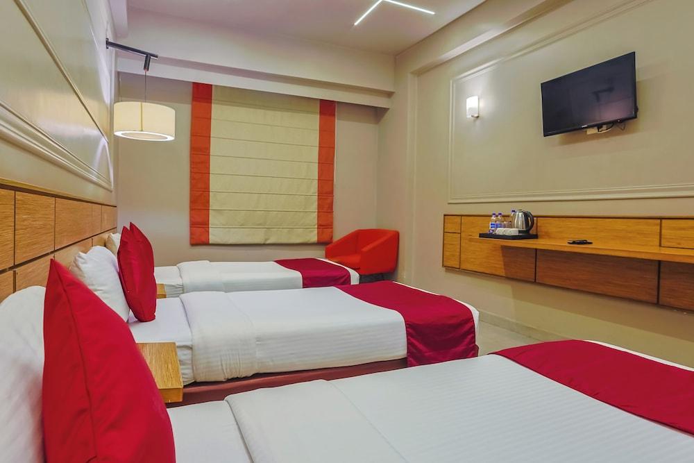 Max Hotels Prayagraj