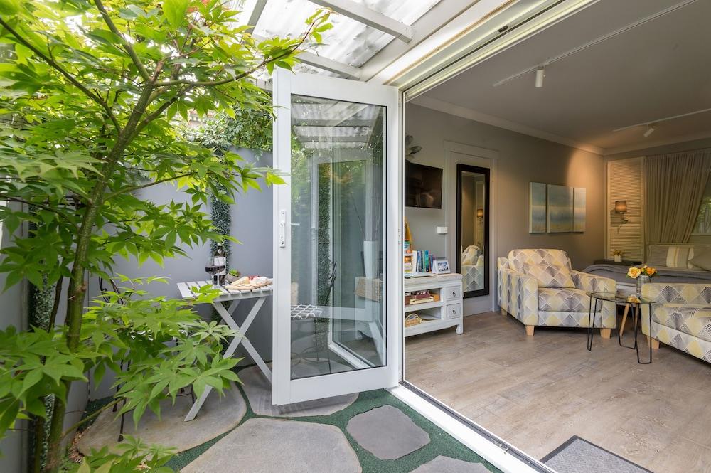 Sailaway Beach House