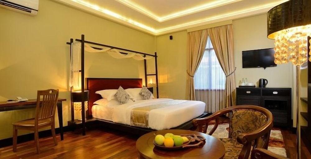 Marina Boutique Hotel