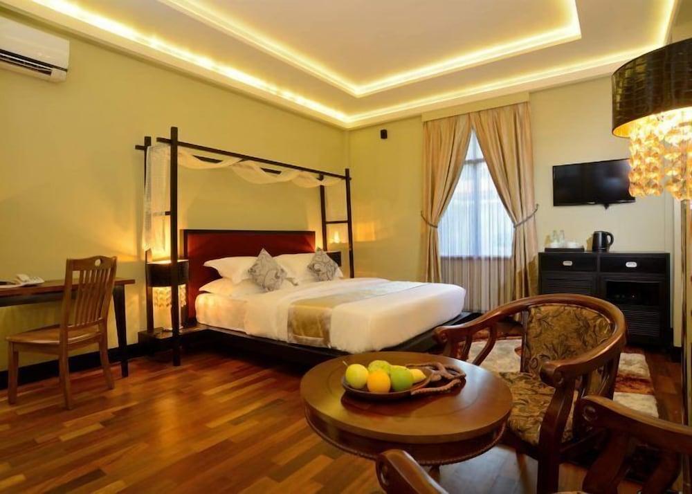 Marina Boutique Hotel