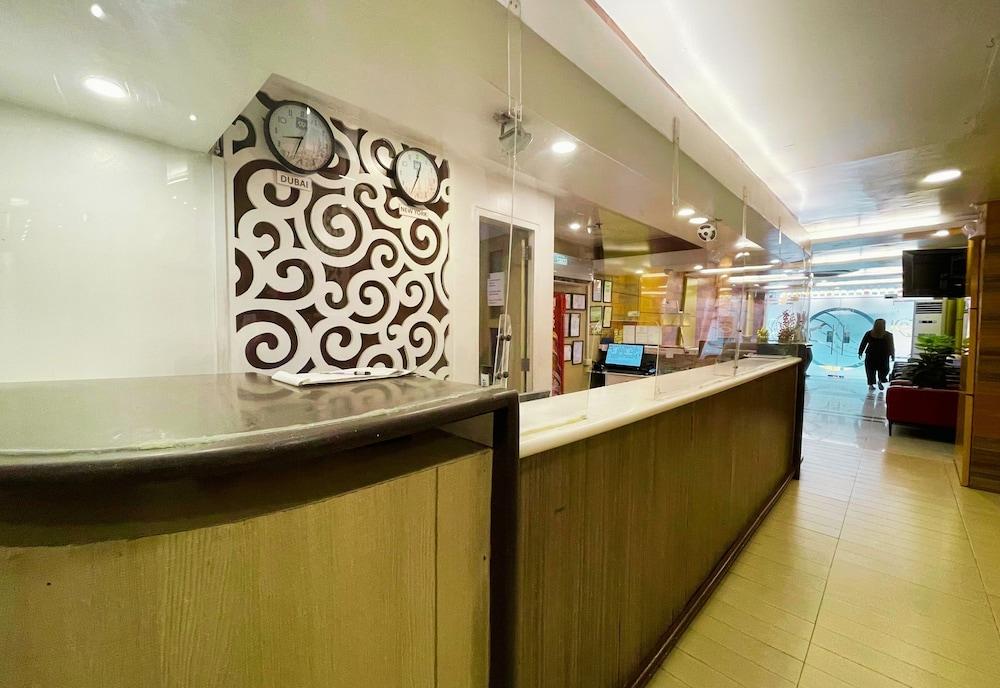 Hotel 99 Monumento Caloocan