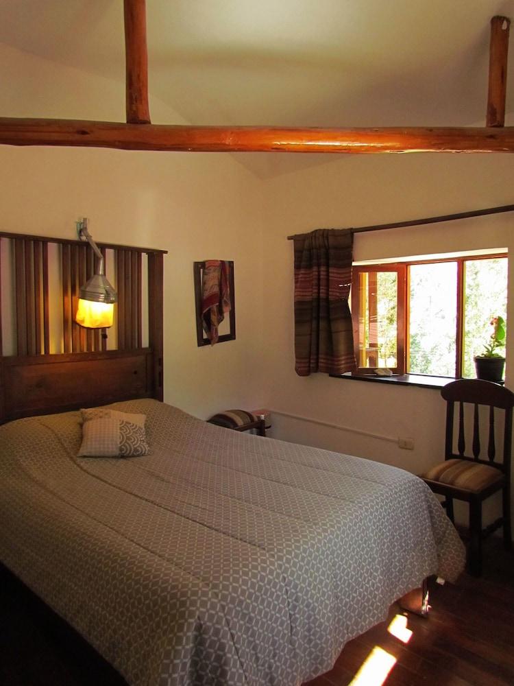 Casa Patacalle Bed & Breakfast Hotel