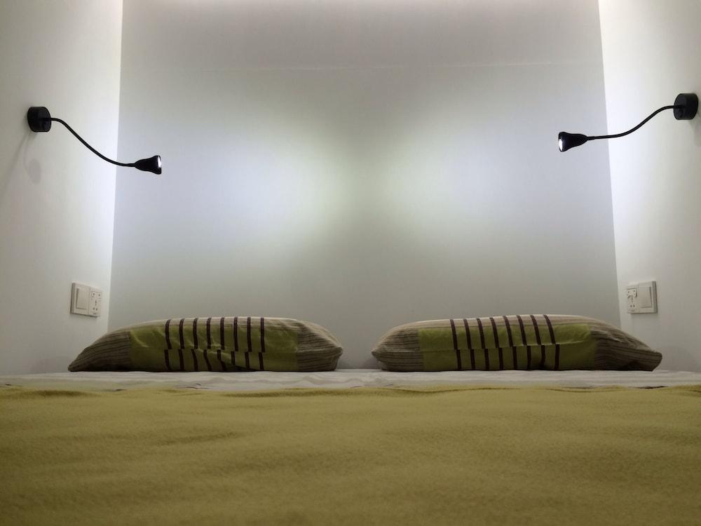 Ringo's Foyer Guest House - Hostel