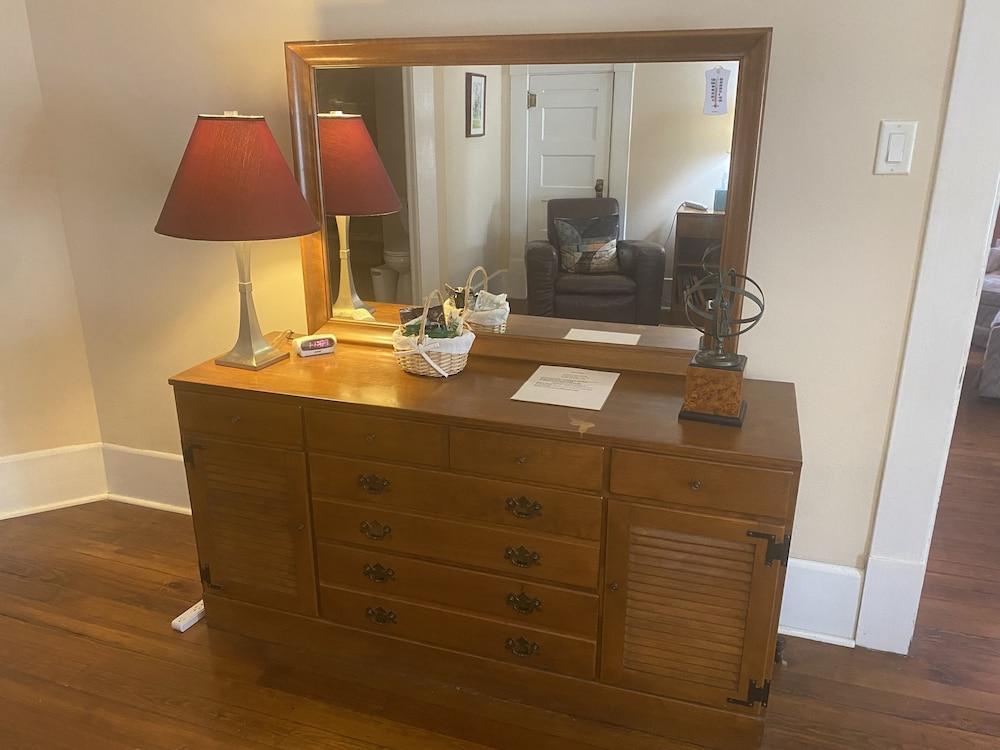 Janssen Park Place B&B