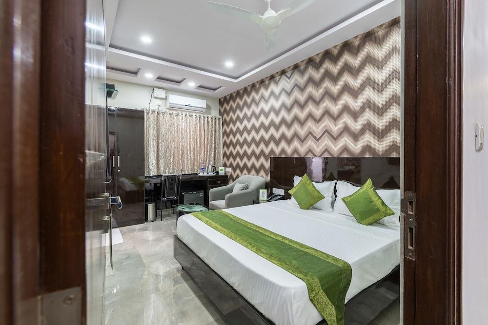 Treebo Greenwood Premier Suites, Old Airport Road