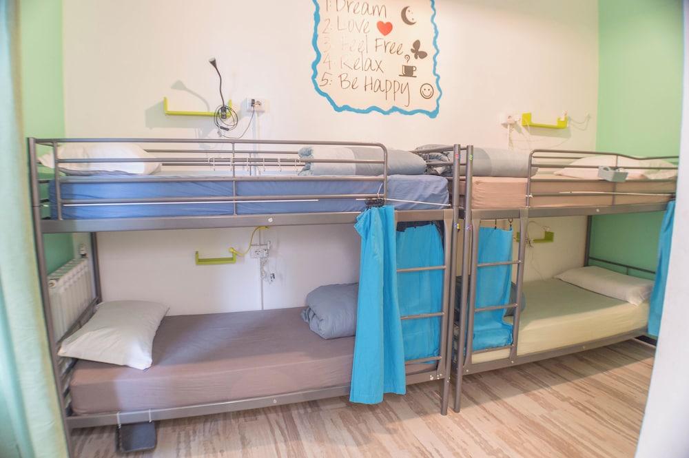 Victoria House Hostel