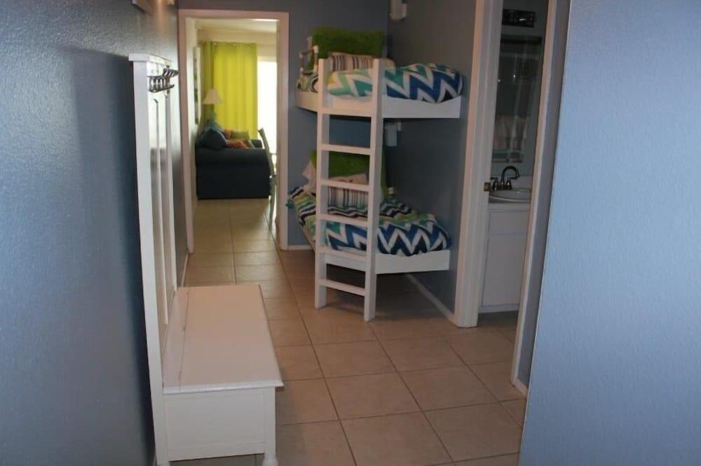 Emerald Skye Condos by ALBVR