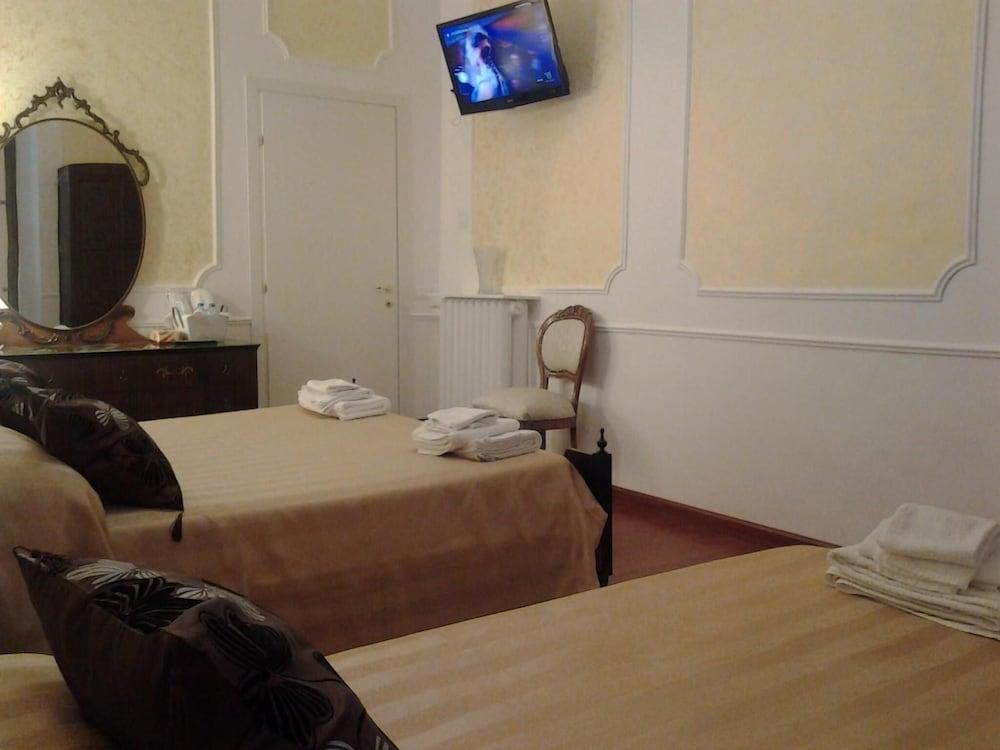 Palazzo Salini Luxury B&B