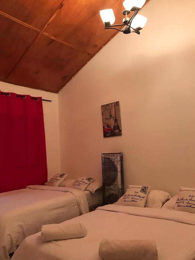 La Petite Maison Cabañas & Hostal