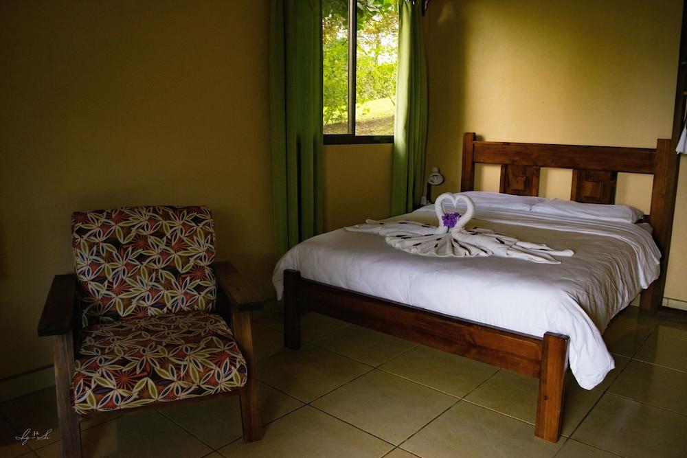 Essence Arenal Spa & Yoga