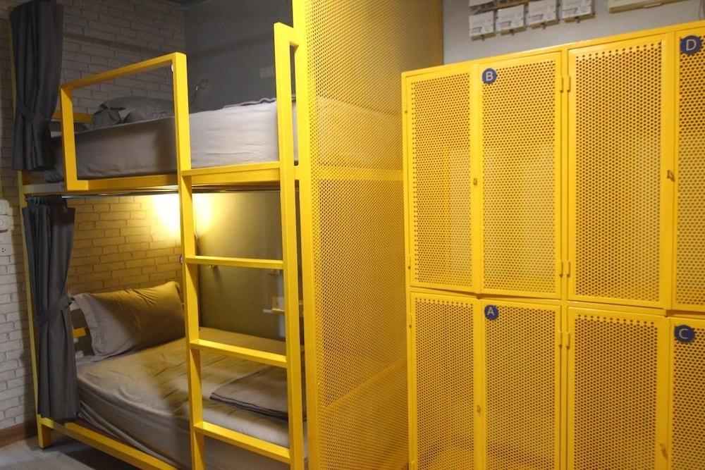 The Moon Hostel Hua Hin