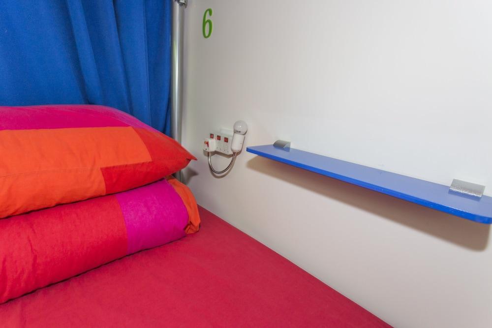 Check Inn HK - Hostel