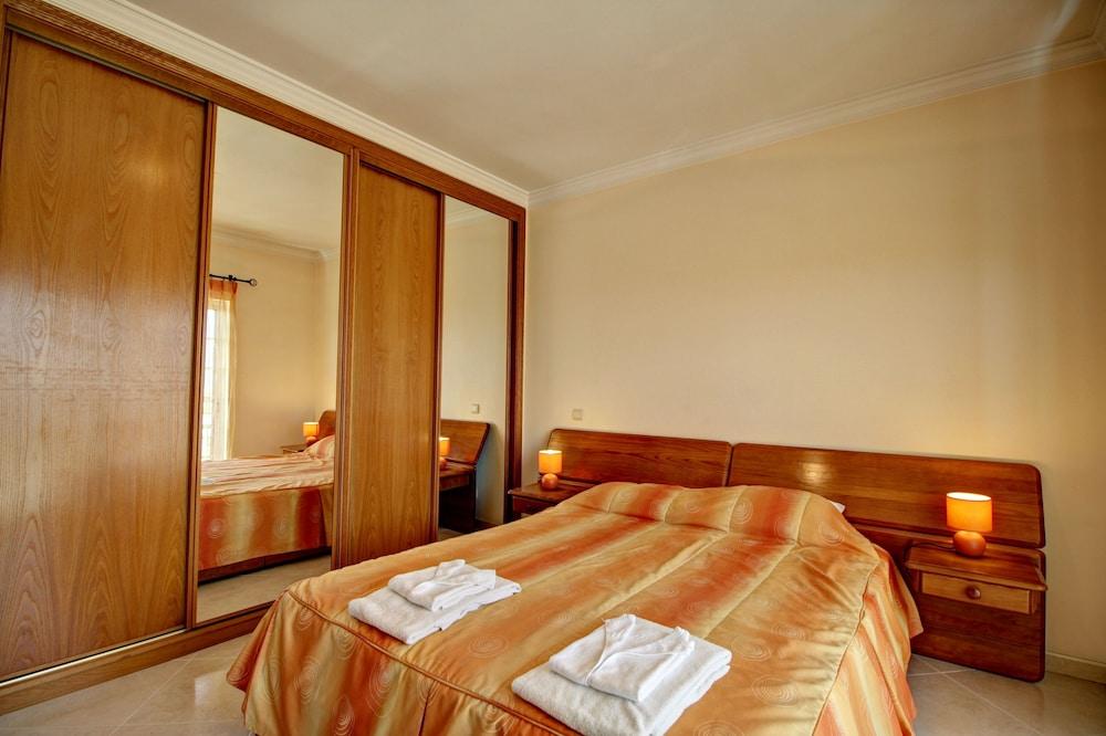 Villas2Go2 Albufeira Villa