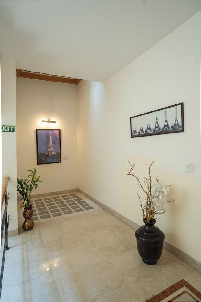 Ahuja Residency Cyber City I