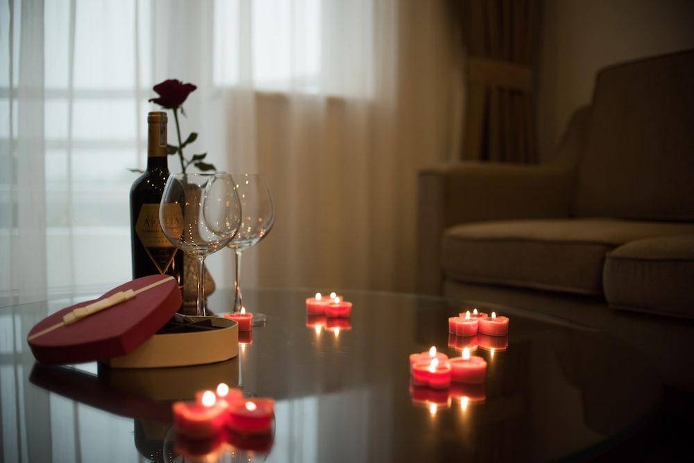 Thang Long Opera Hotel