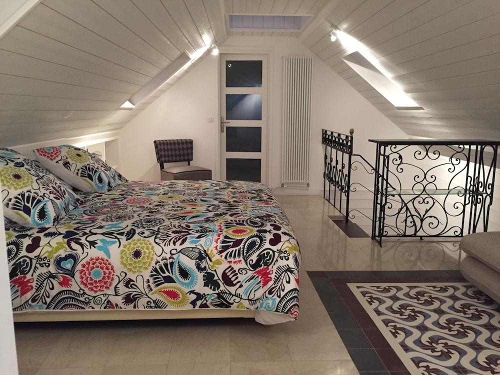 Château d'Avesnes Le Castelet