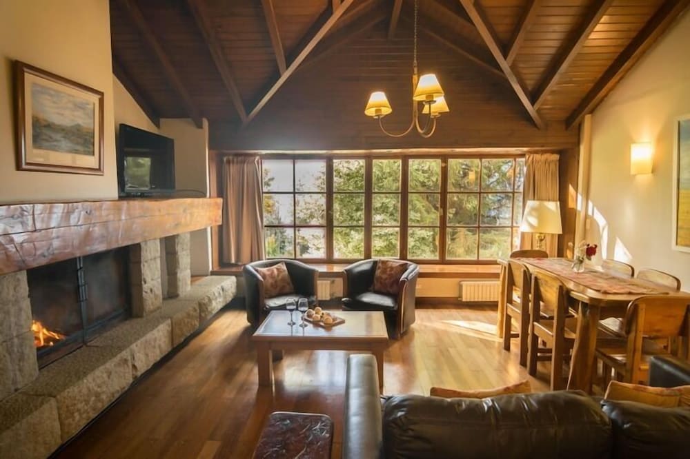 Pailahue Lodge & Cabañas