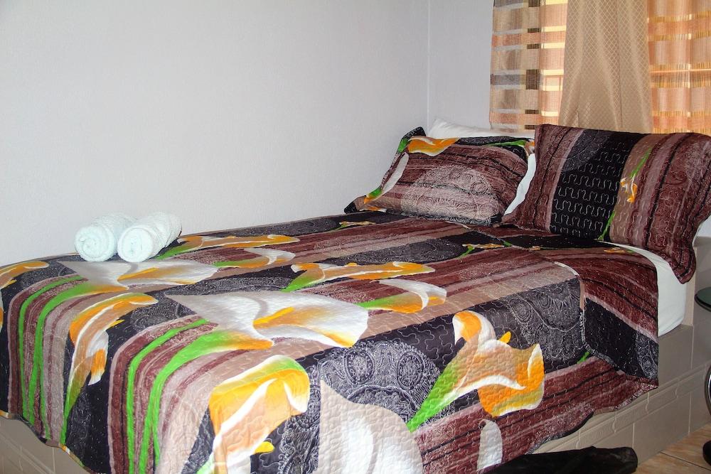 Cabinas Mansión Tropical Quepos