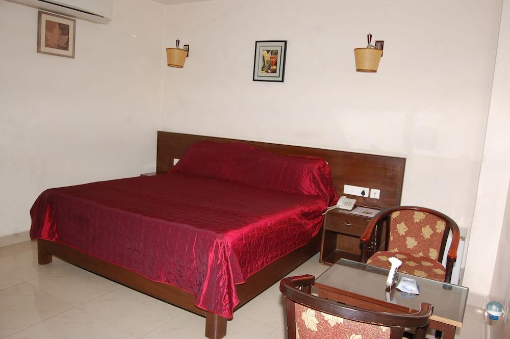 Hotel Chitturi Heritage