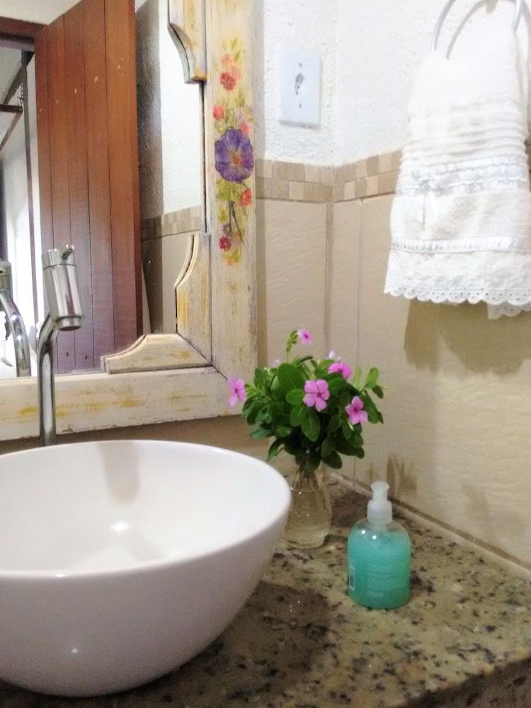 Pousada Praia de Santo Antônio