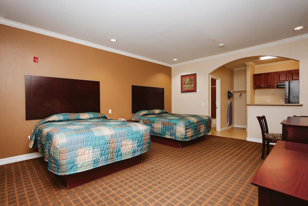 Palace Inn Copperfield