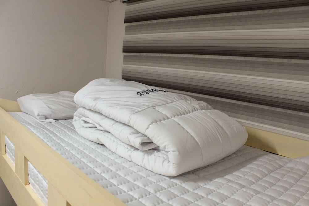 Orange Guesthouse - Hostel