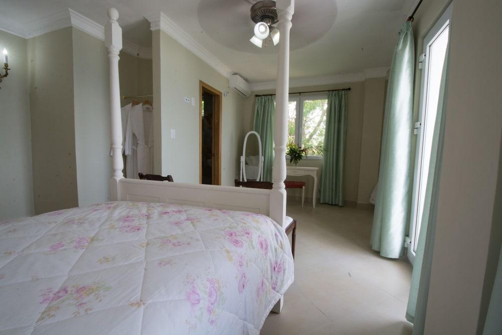 Taboga Palace Spa Hotel