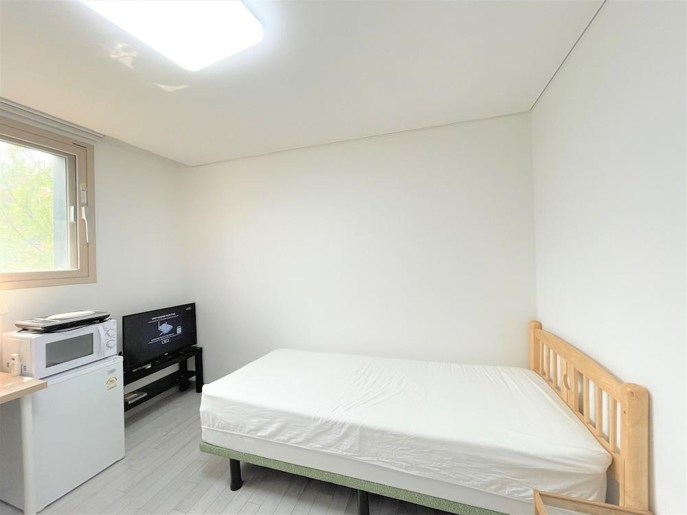 Airport Guesthouse Ko-In