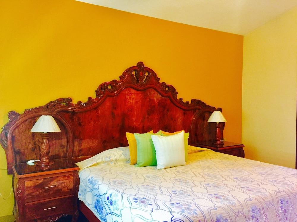 Guamúchil Parque Acuático & Cabañas