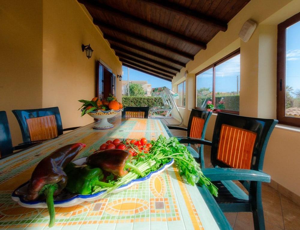 Villa Vacanza La Tonnara