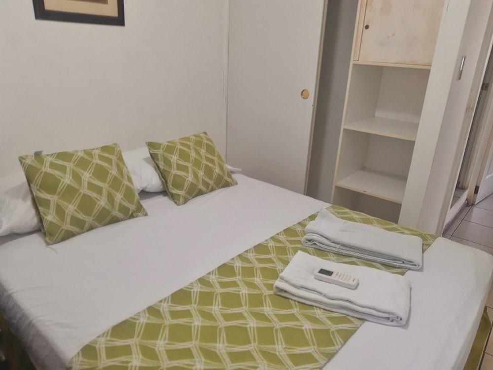 Suites & Apartments San Benito Flats