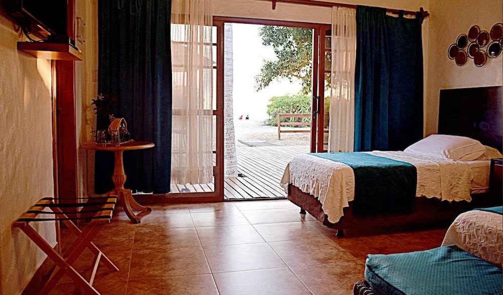 Hotel Isamar Galapagos Beachfront