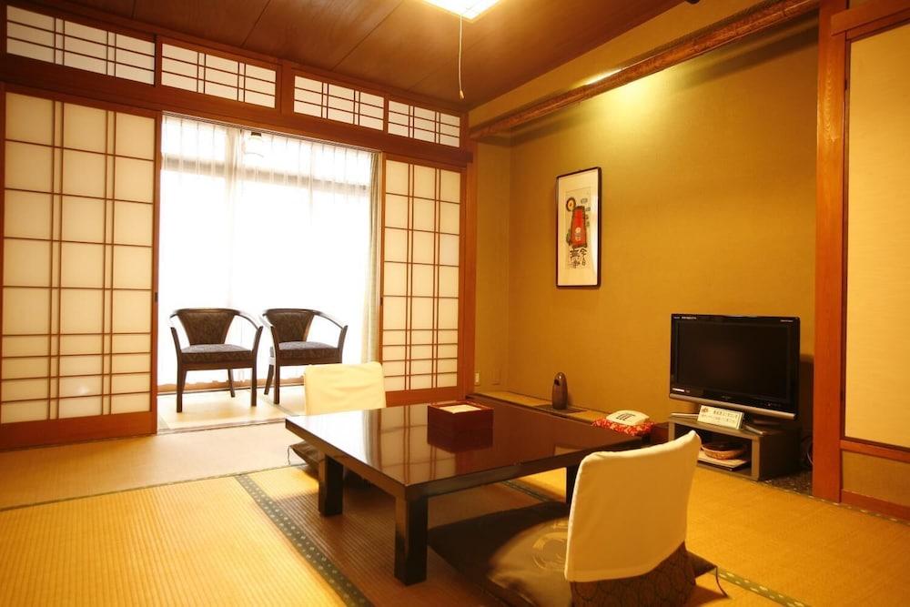Tsubakino Ryokan