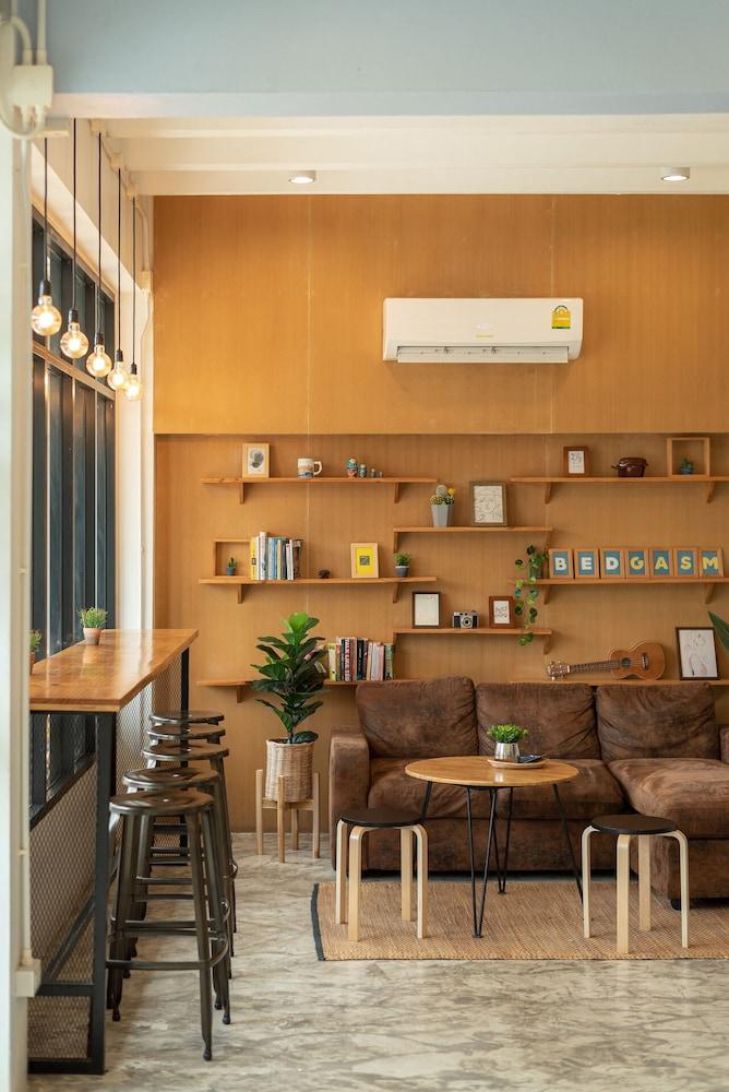 BEDGASM Hotel x Café at Nimman