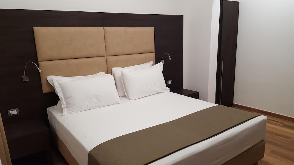 Una Finestra su Monti