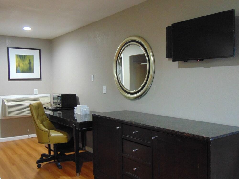 Budget Inn Lake Oroville