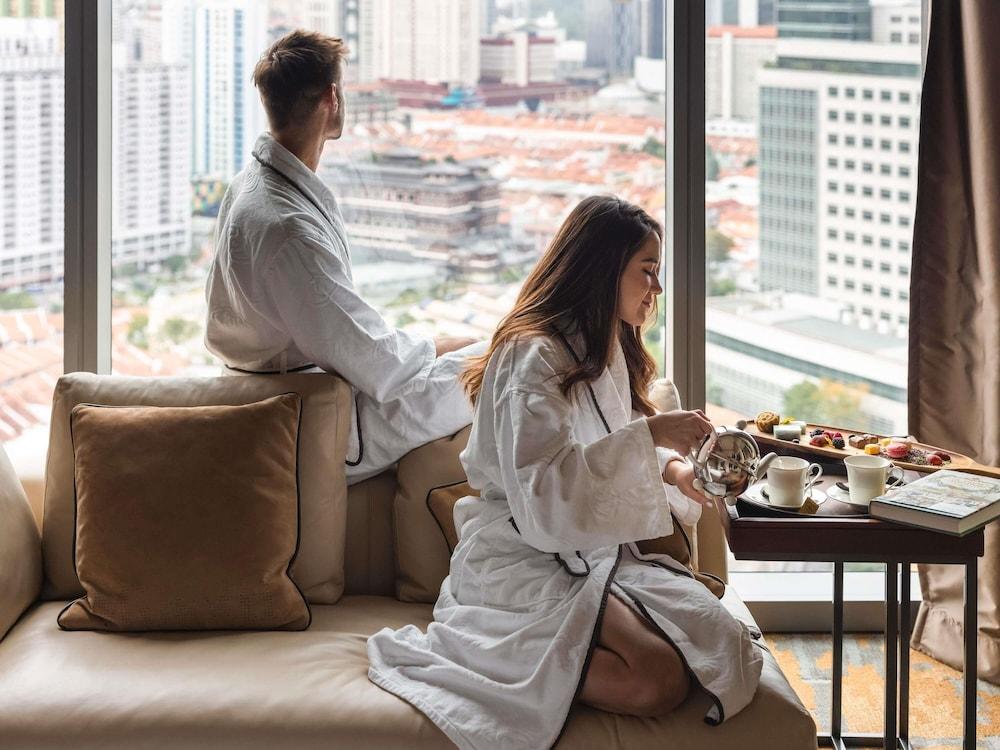 Sofitel Singapore City Centre